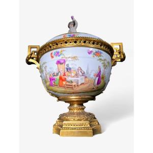 19th Century German Porcelain Centerpiece With Gilt Bronze Mounts