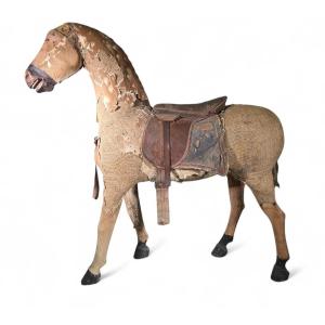 Cheval En Bois Sculpté Décoratif Du XIXe Siècle