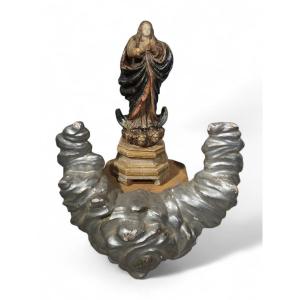 19th Century Carved And Silvered Cloud-shaped Wood Pedestal