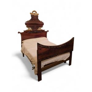 19th Century Spanish Queen Bed In Exotic Wood With Marquetry And Gold Details