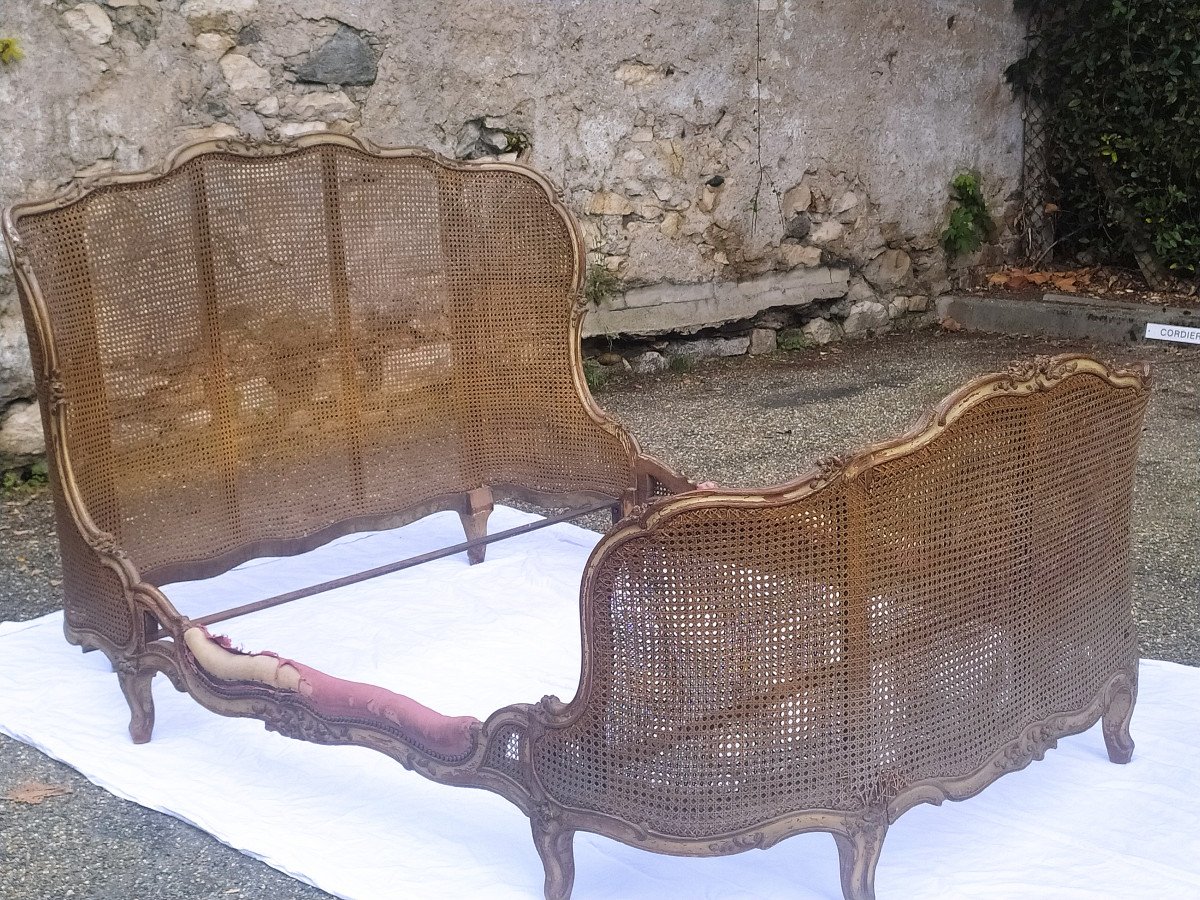 Dlg De Nogaret Large Louis XV Period Basket Bed Walnut, Traces Of Polychromy 