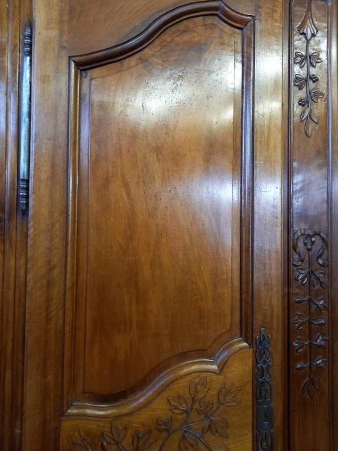 Provencal Walnut Wardrobe-photo-3