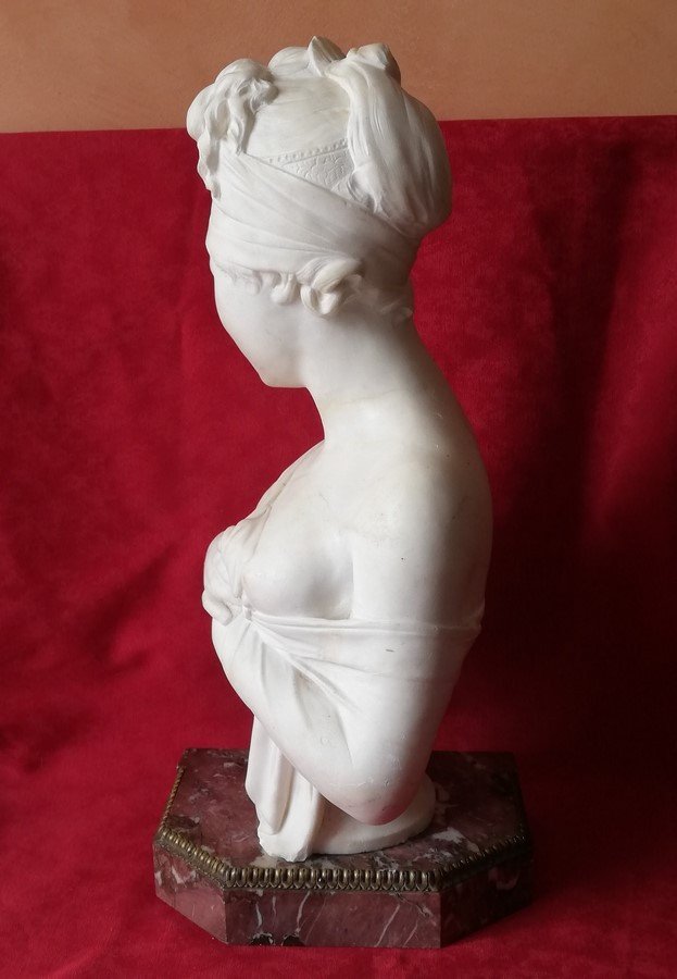 Marble Bust-photo-1