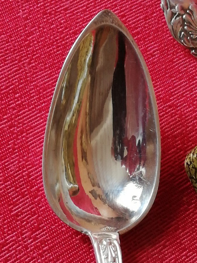 Six Small Silver Spoons In A Box-photo-5