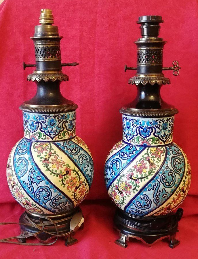 Pair Of Lamps-photo-2