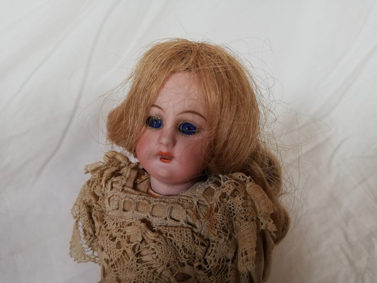 Small Porcelain Doll -photo-2
