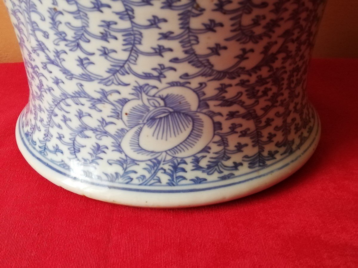 Large Blue And White Vase From China -photo-4