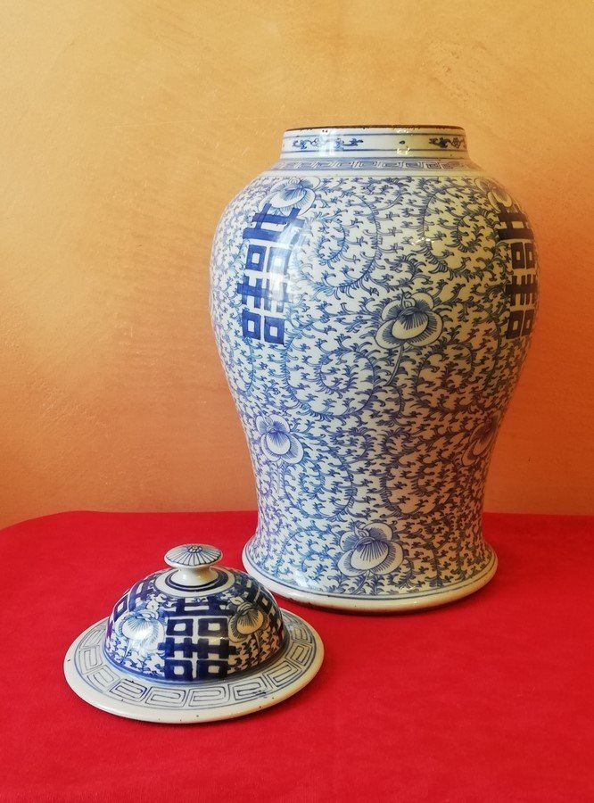 Large Blue And White Vase From China -photo-5