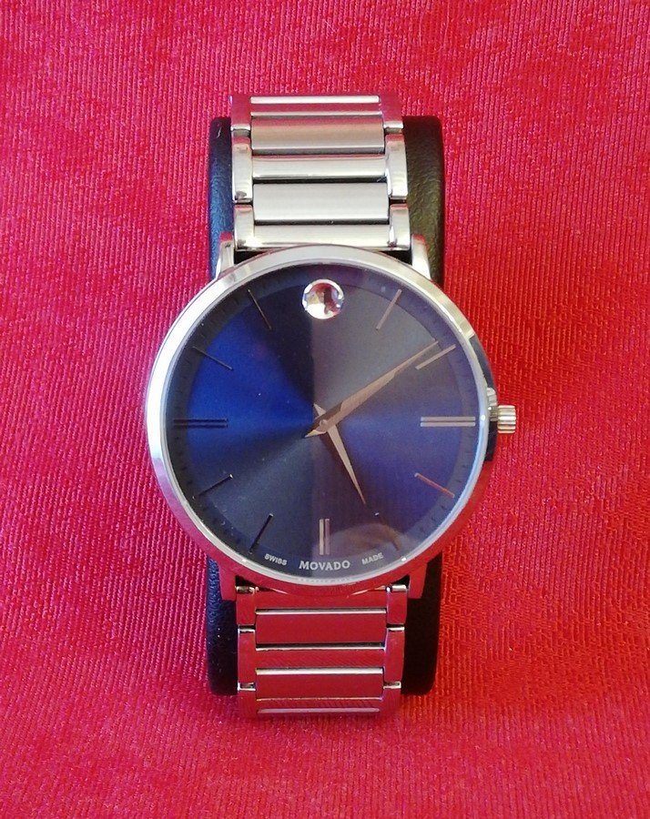 Montre MOVADO à quartz