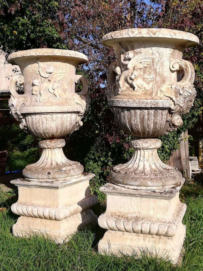 Pair Of Vases On Bases 