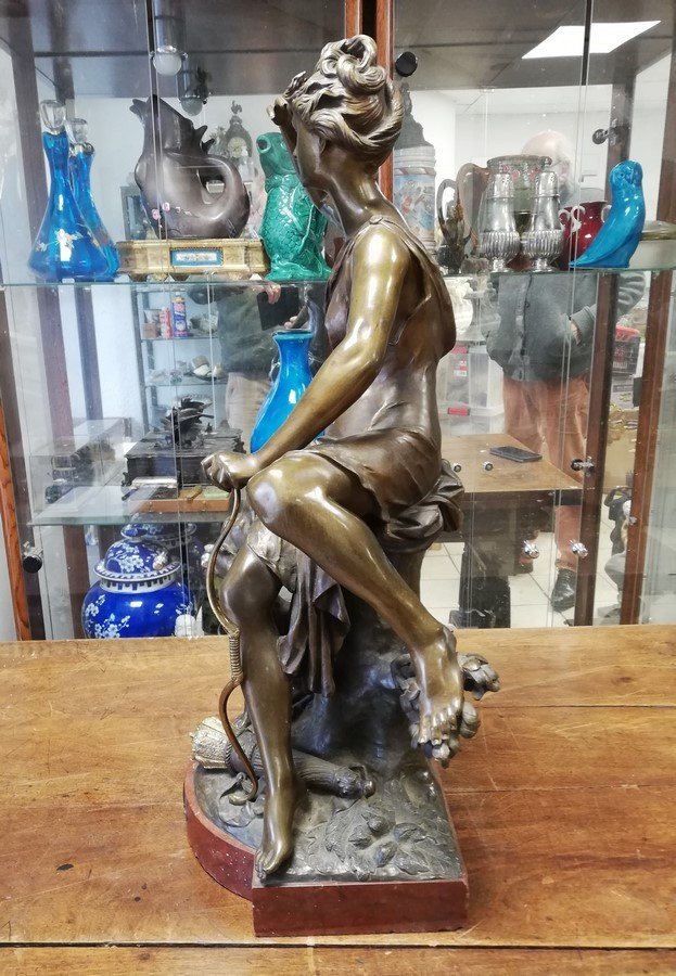 Bronze Diana With Wood -photo-2