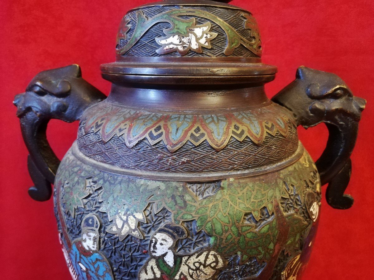 Large Cloisonné Covered Vase -photo-3