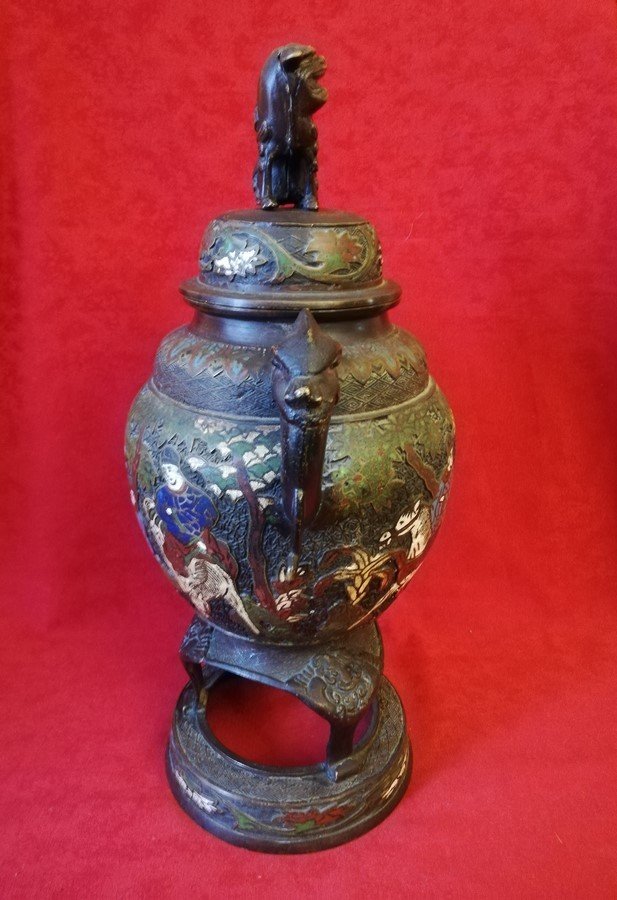 Large Cloisonné Covered Vase -photo-4