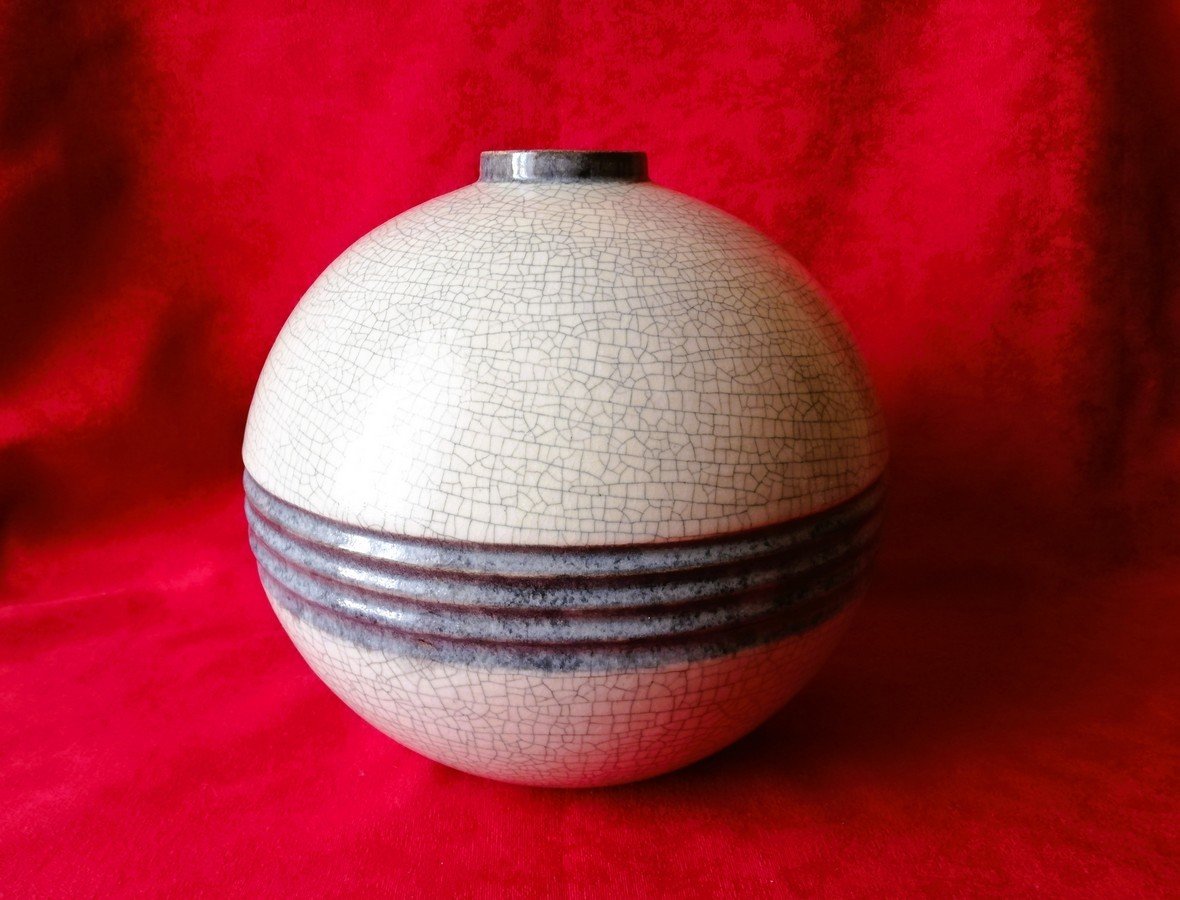 Vase boule en céramique craquelée 