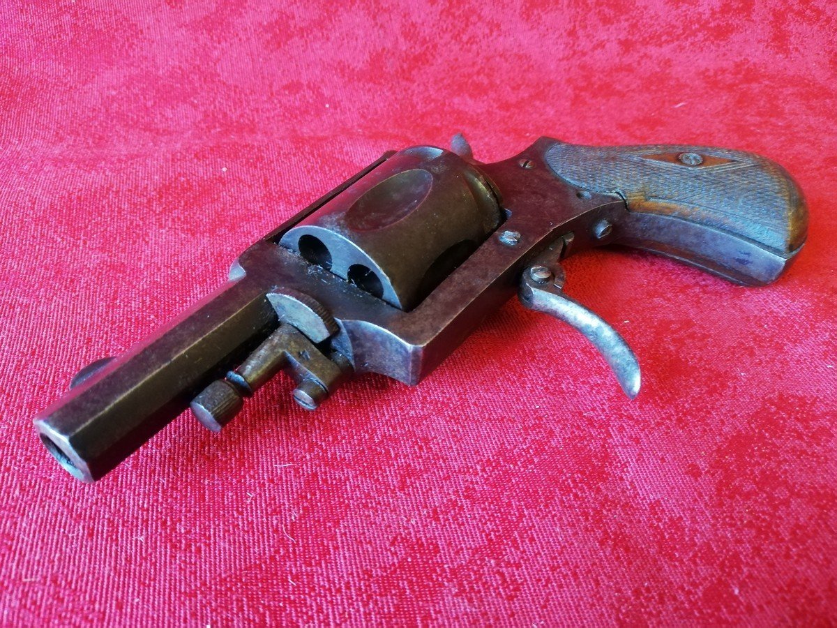 Bulldog 380 Revolver-photo-2