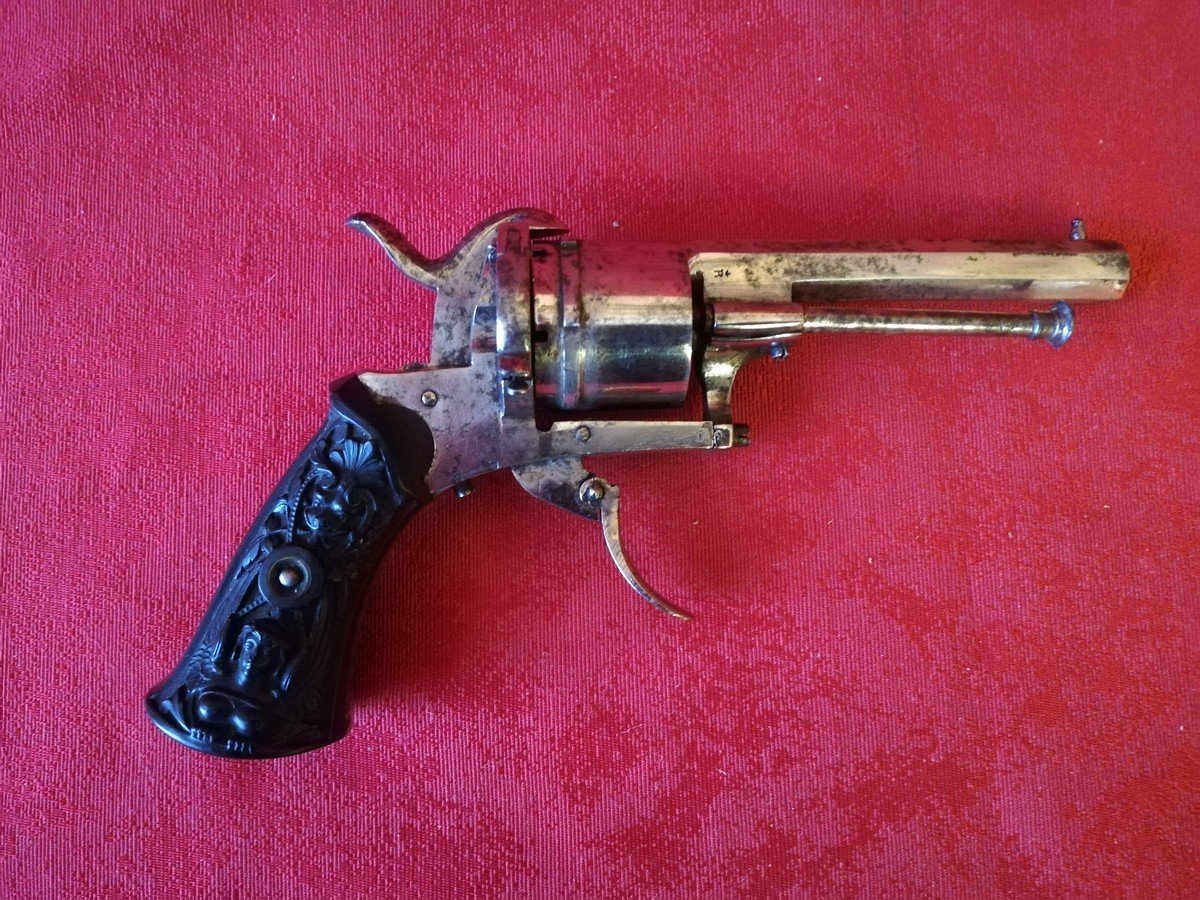 Pistolet à Barillet 