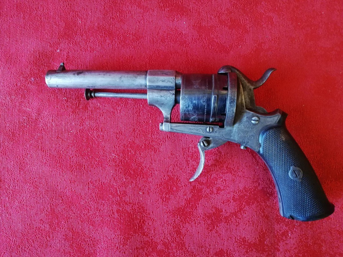 Pistolet à Barillet 