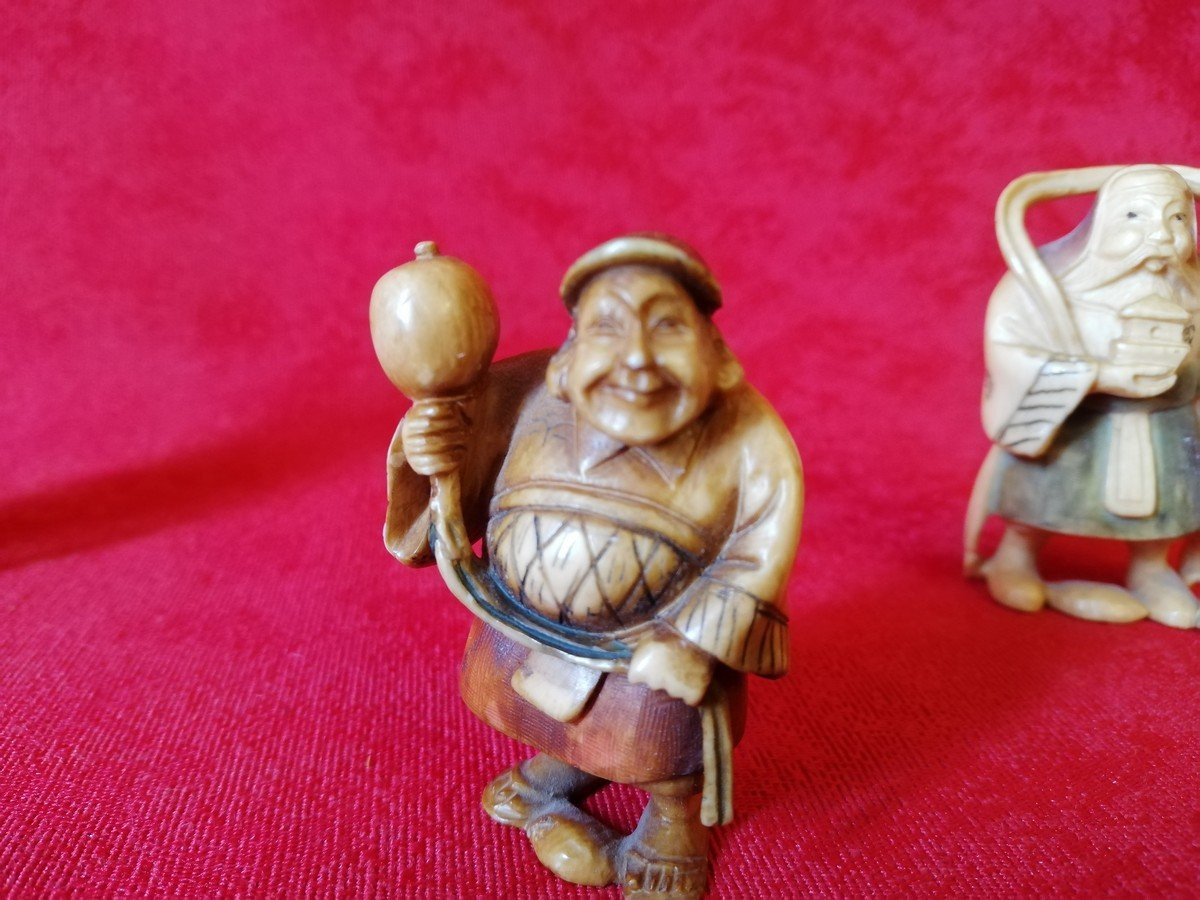 Three Small Ivory Figurines -photo-4