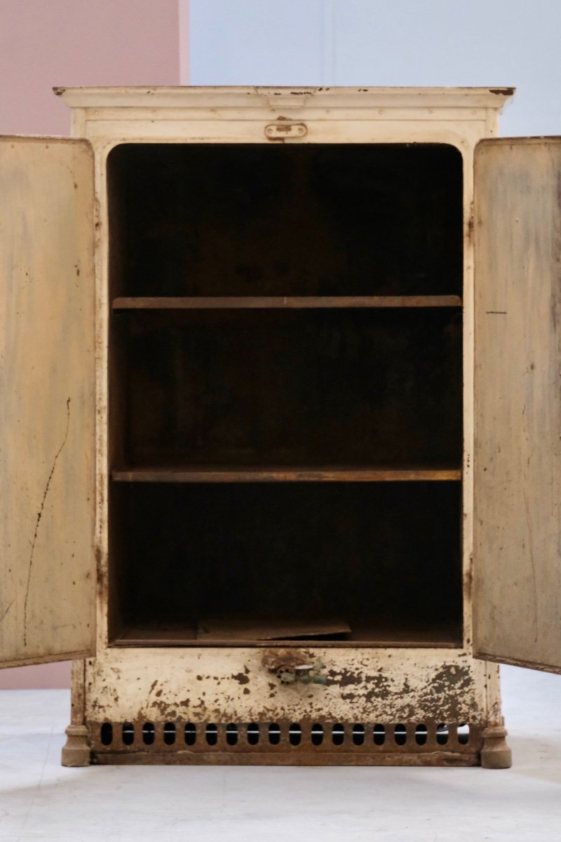 Rare Armoire En Fonte Datée 1847-photo-7