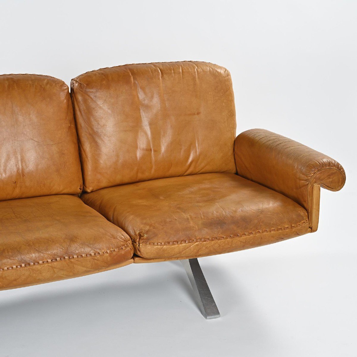 Ds 31 Three-seater Leather Sofa, De Sede Circa 1970 -photo-1