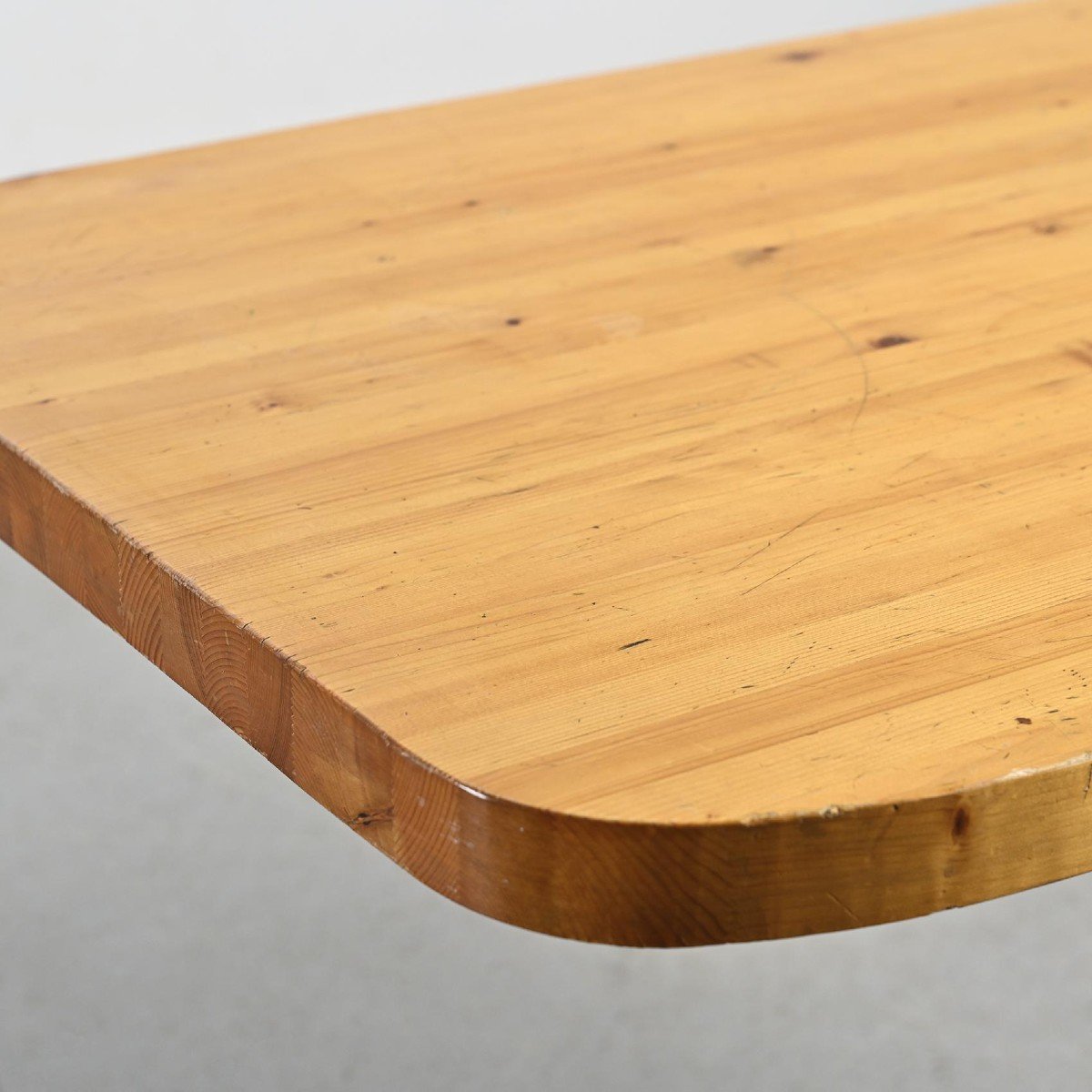  Table Monte Et Baisse Pour Les Arcs, Par Charlotte Perriand-photo-3