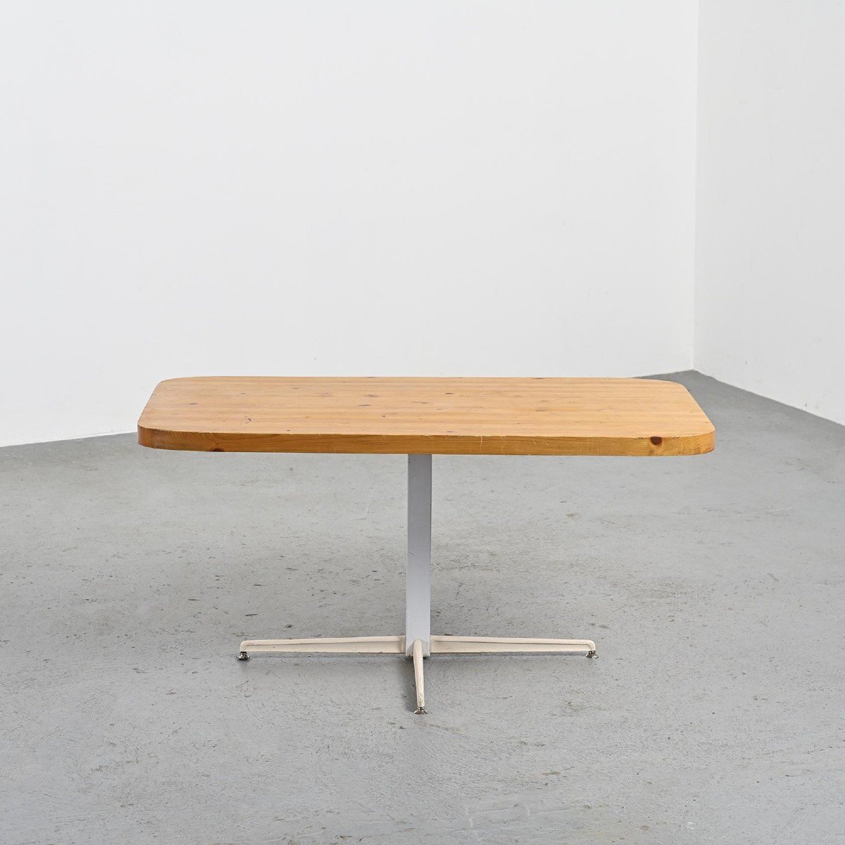  Table Monte Et Baisse Pour Les Arcs, Par Charlotte Perriand-photo-4