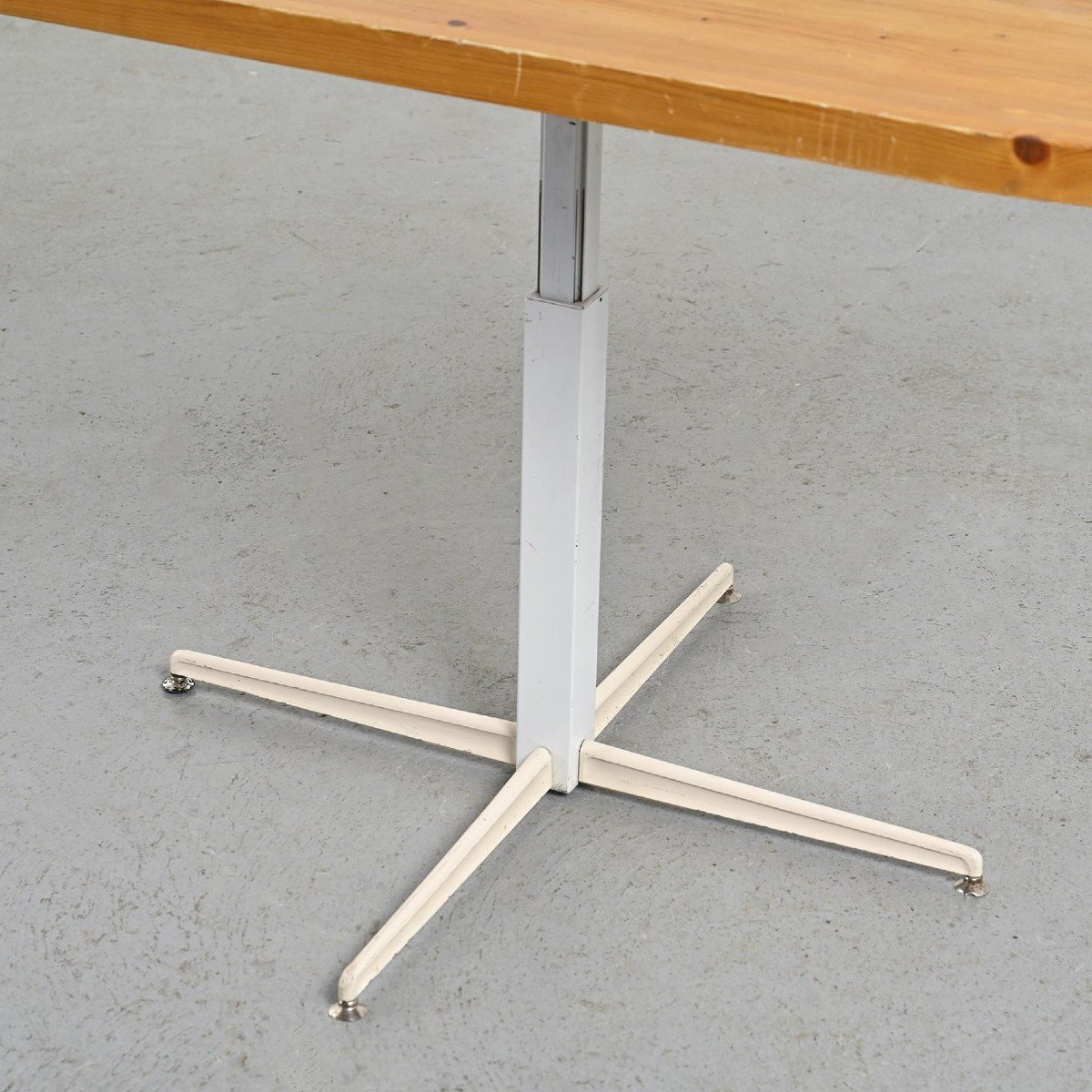  Table Monte Et Baisse Pour Les Arcs, Par Charlotte Perriand-photo-6