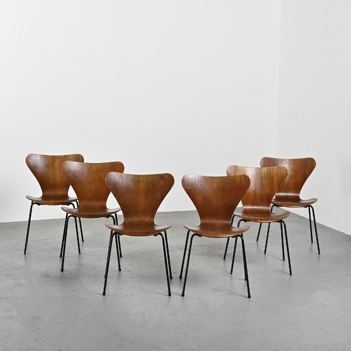 Chaises Par Arne Jacobsen, Danemark Circa 1970