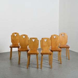 Suite De Six Chaises En Bois Esprit Montagne, France, 1960