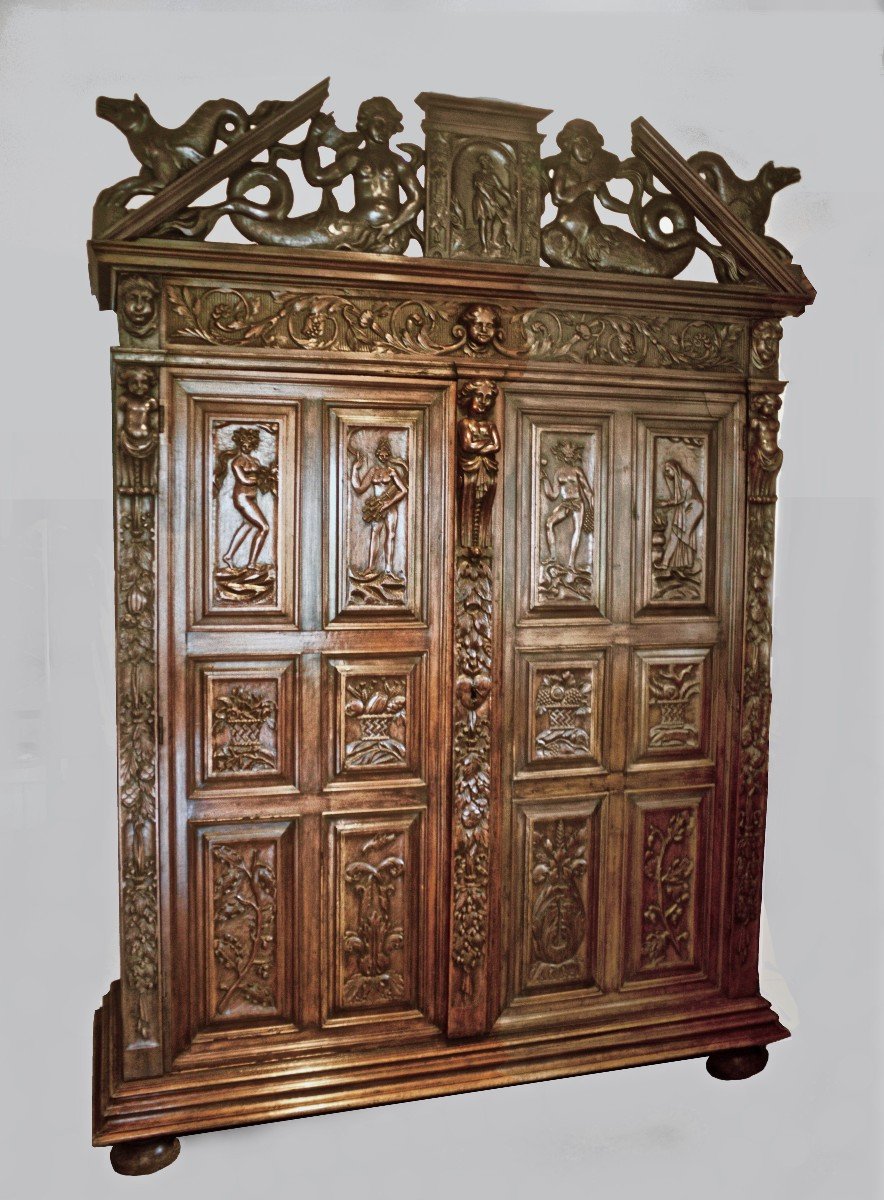 Figured Wardrobe From Bas-languedoc Or Surène, 17th Century In Walnut-photo-2