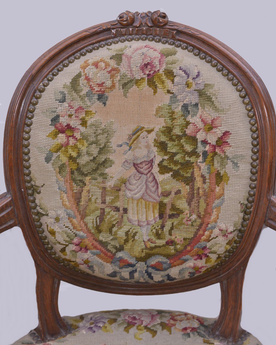 Louis XVI Style Medallion Backrest Armchair, 19th Century-photo-3