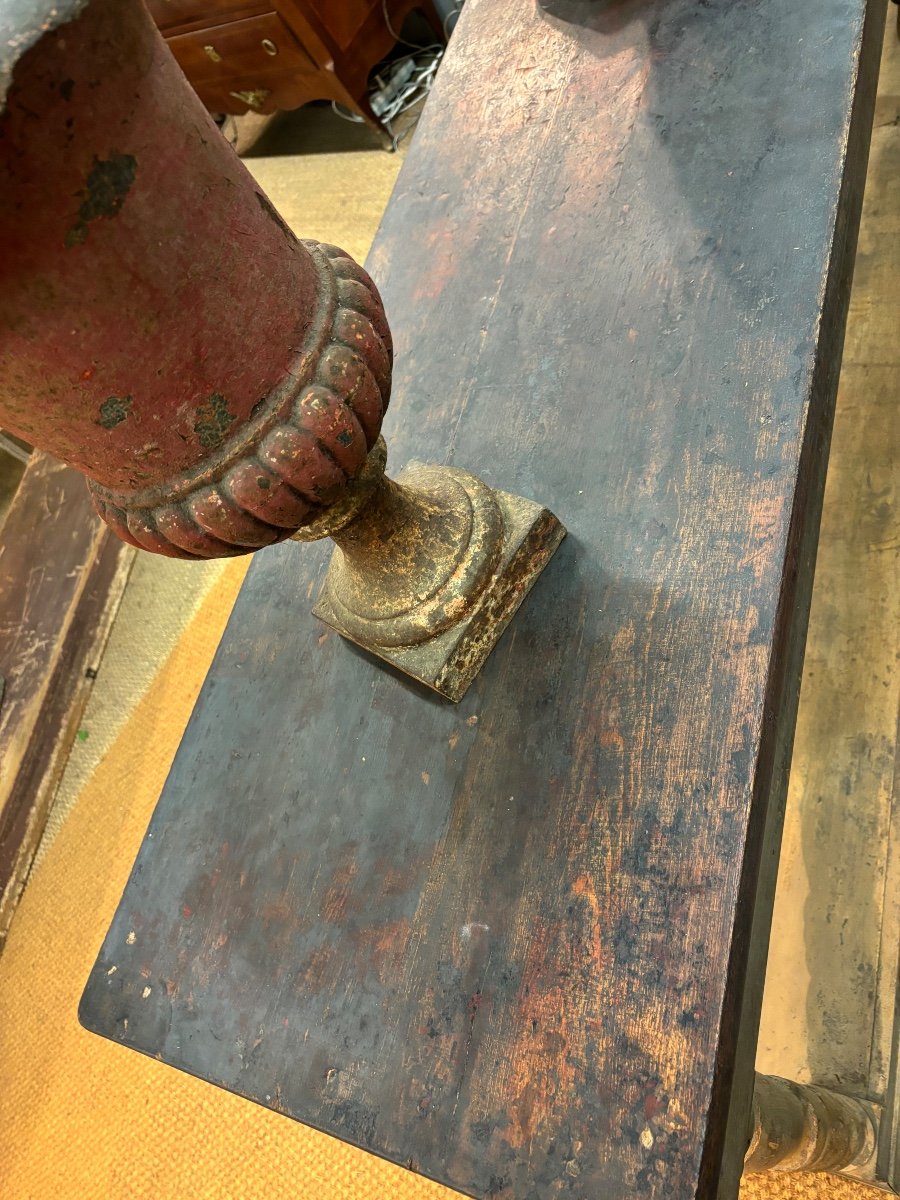 Draper's Table And Its Old Patina -photo-4