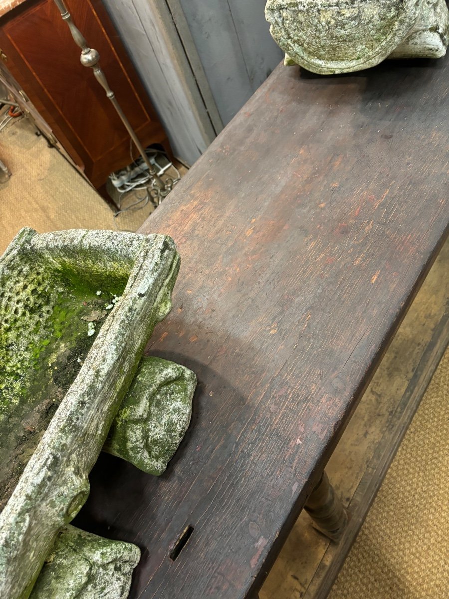 Draper's Table And Its Old Patina -photo-5