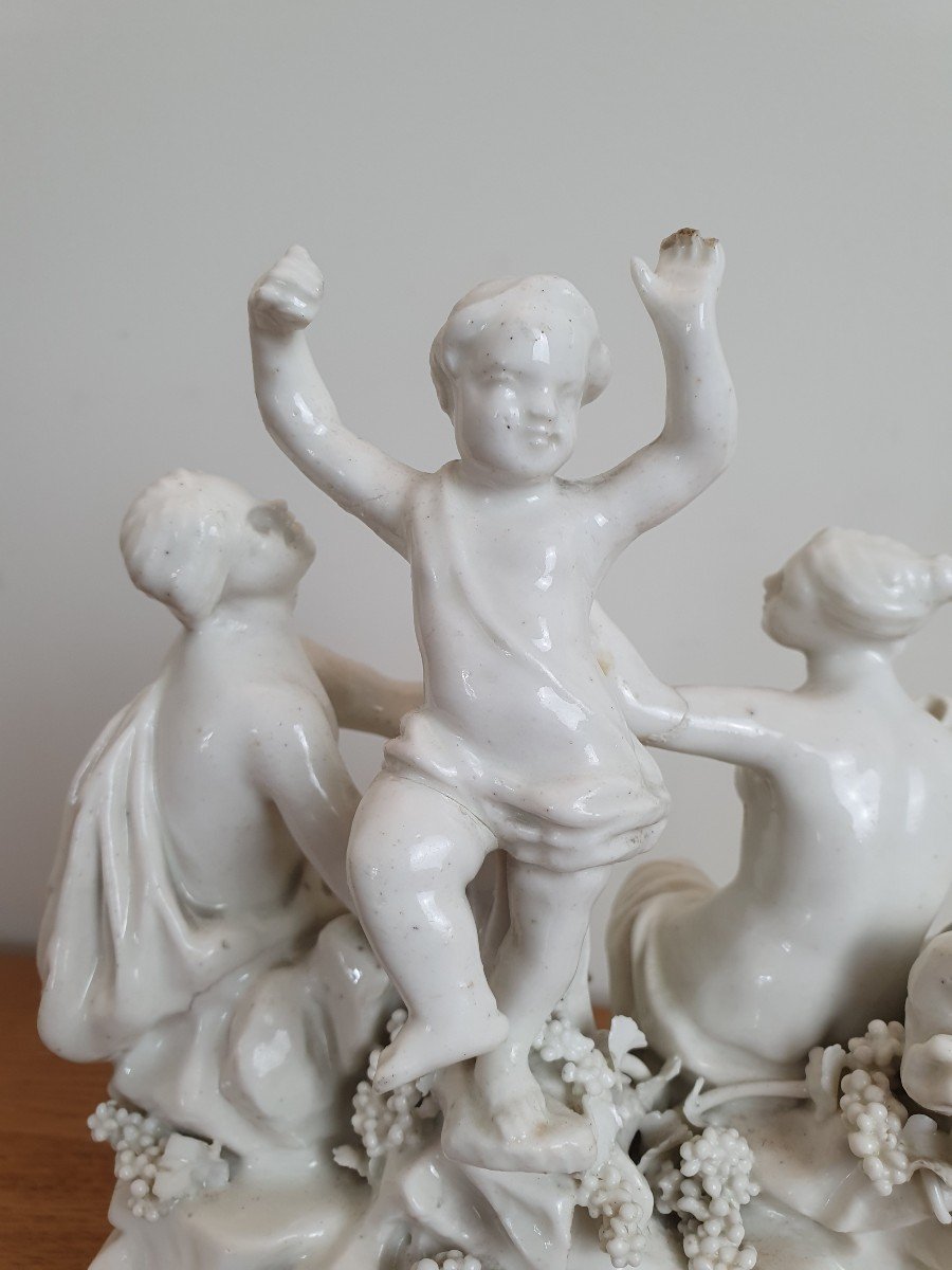 Crépy En Valois , Ile De France, Bacchus Enfant , Groupe émaillé Porcelaine Tendre, XVIII°. -photo-3