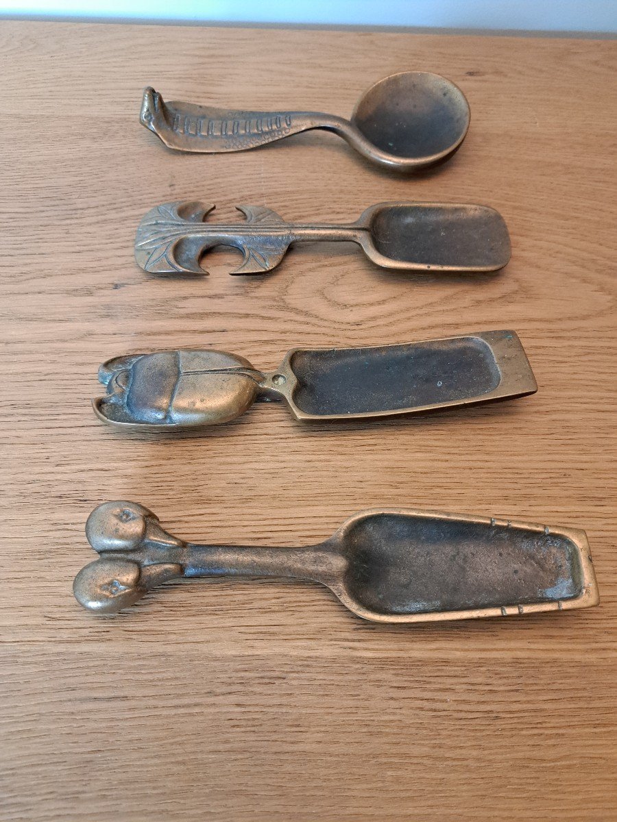 Suite Of Four Cosmetic Spoons, Bronze, 20th Century.-photo-4