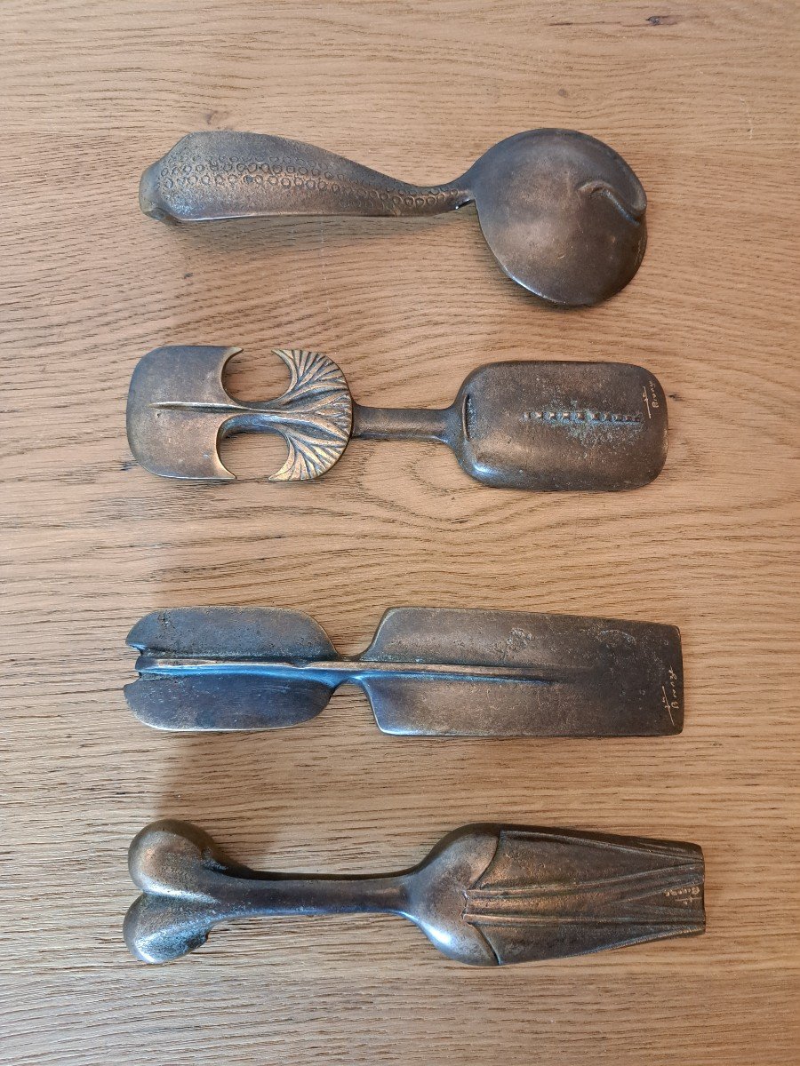 Suite Of Four Cosmetic Spoons, Bronze, 20th Century.-photo-4