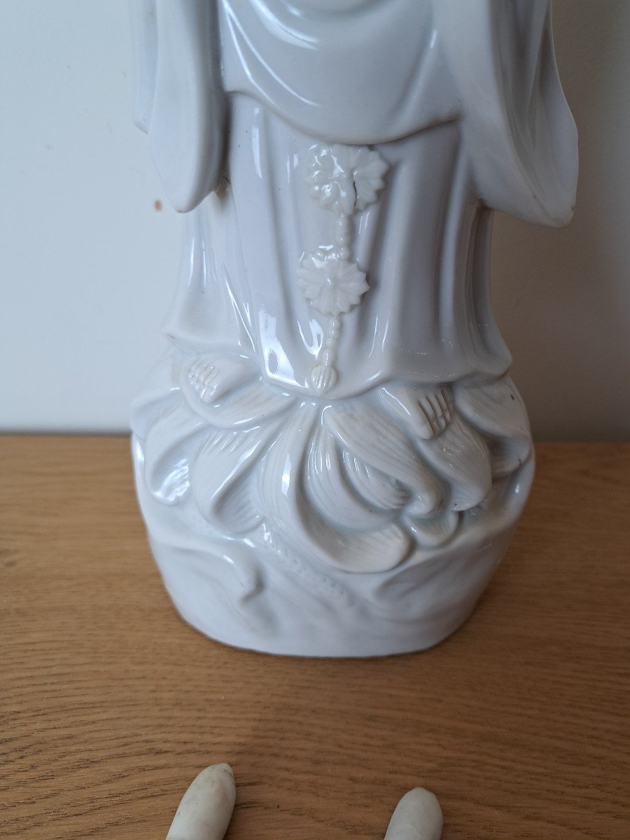 Large Guanyin, Chinese White Porcelain, 19th Century.-photo-2