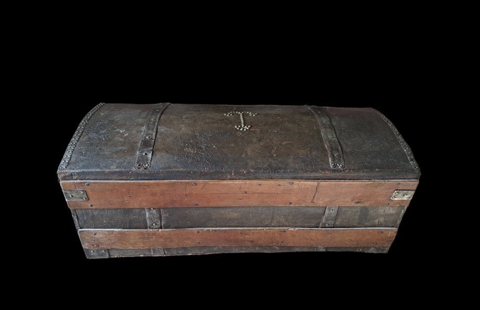 Travel Trunk, Wood And Leather, 18th Century. -photo-2