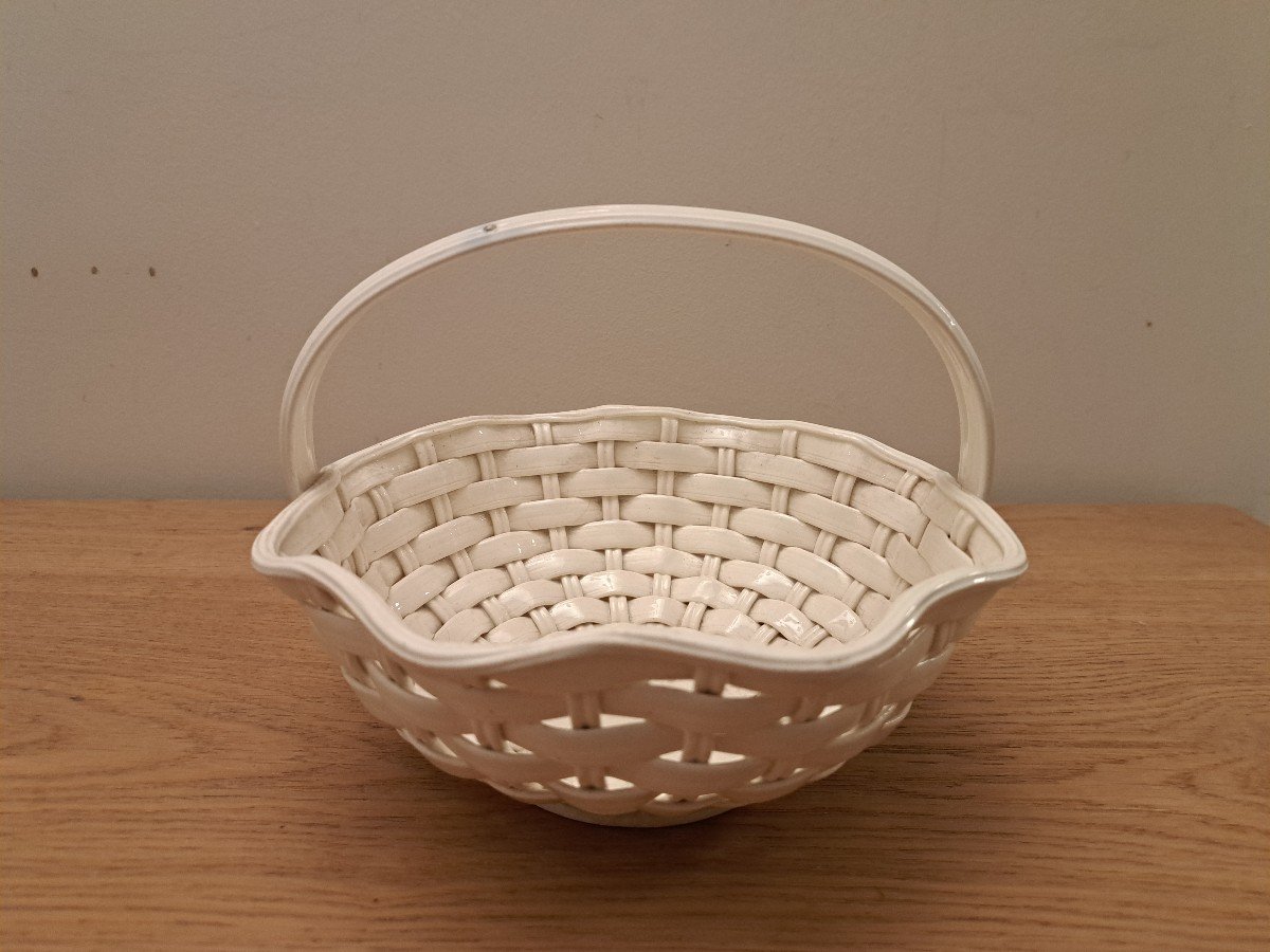 Basket/basket, Woven Earthenware, 19th Century. 