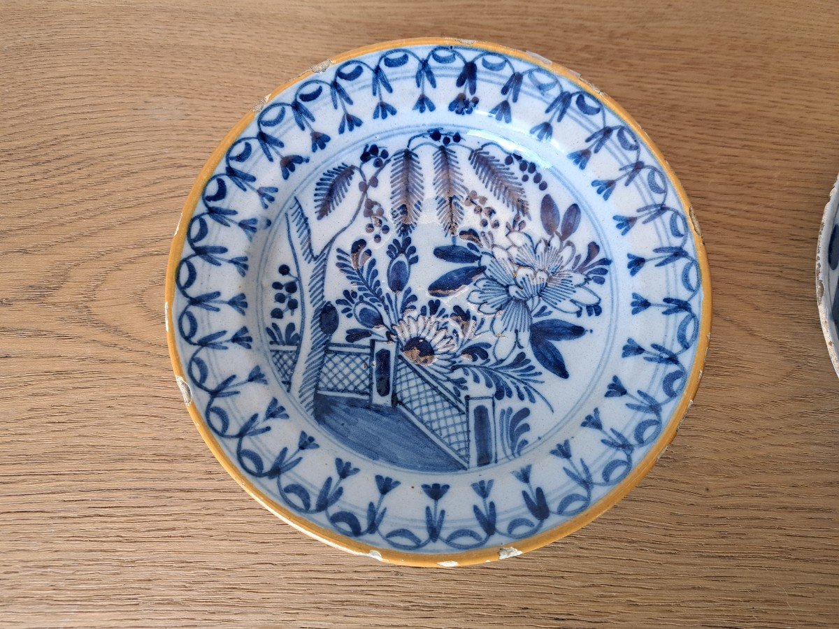 Delft, 2 Small Plates, Earthenware, 18th Century. -photo-2