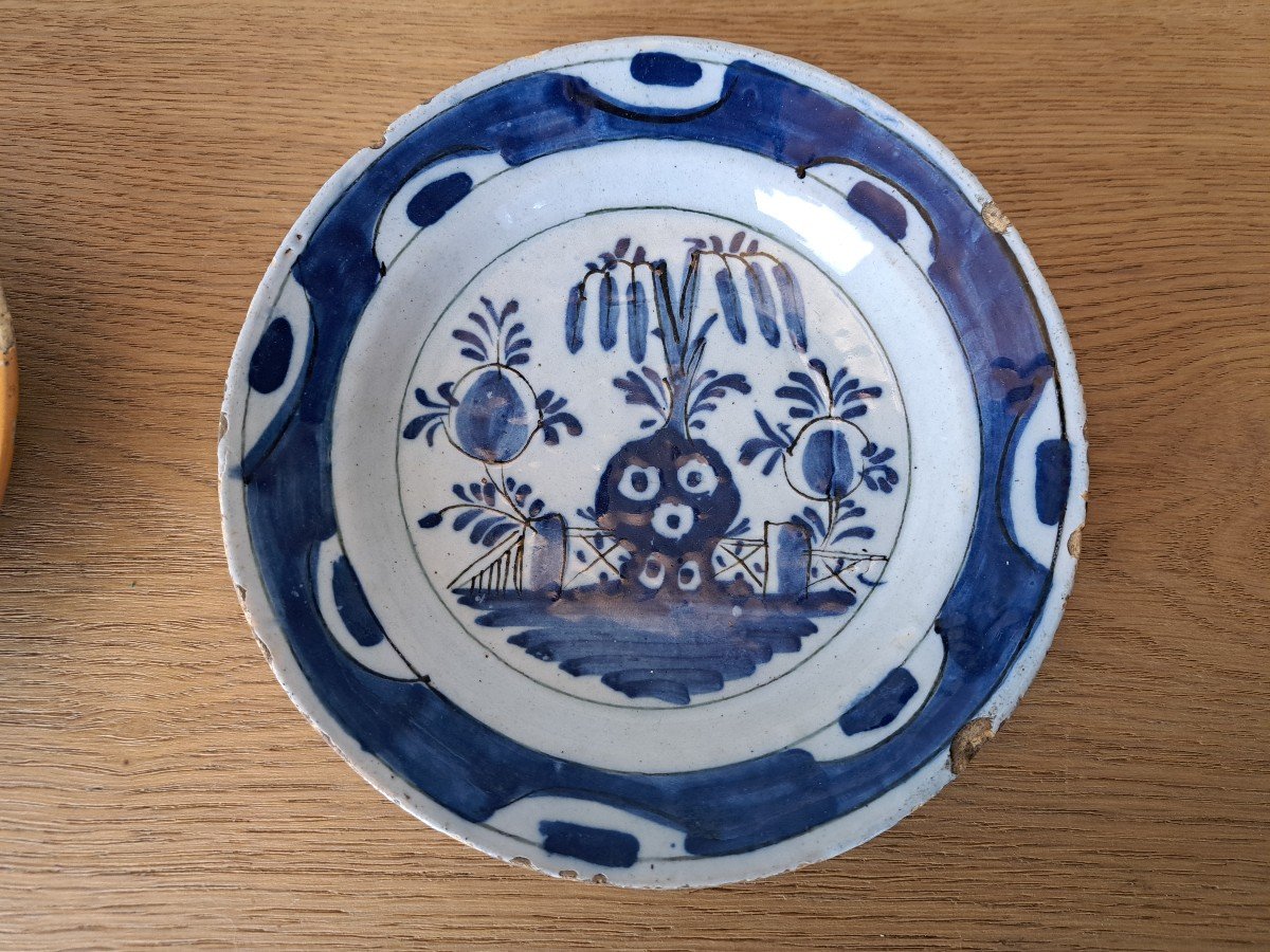 Delft, 2 Small Plates, Earthenware, 18th Century. -photo-3