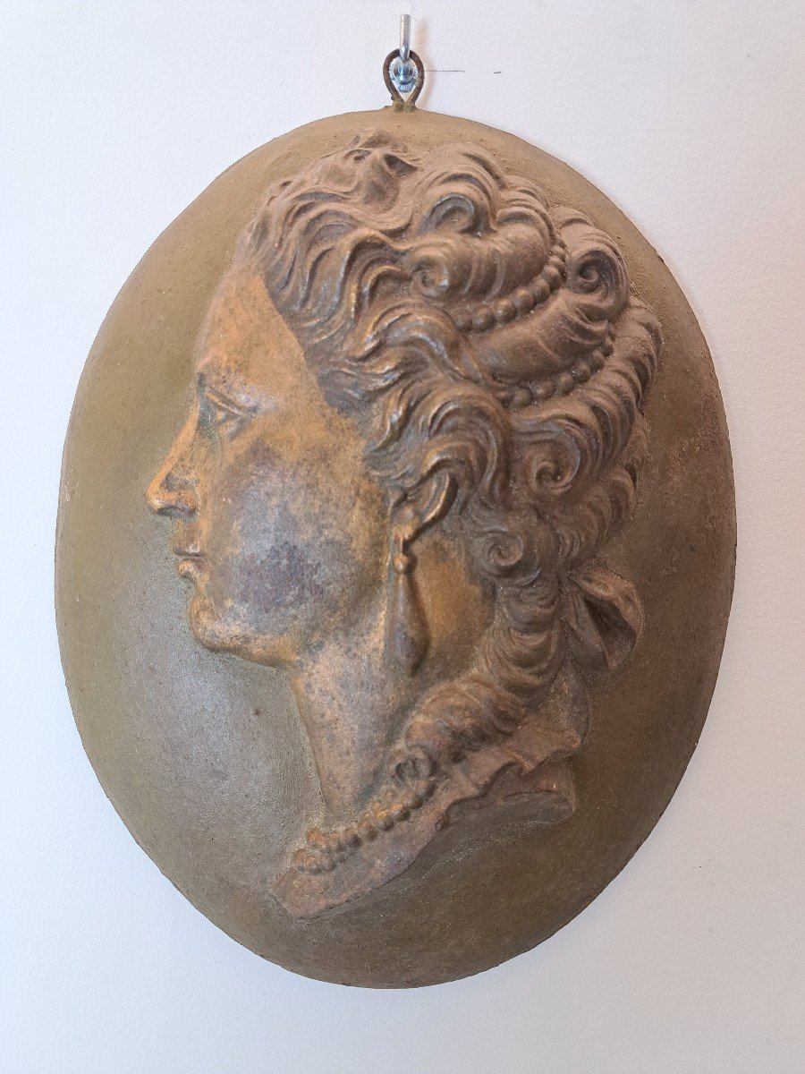 Marie De Medici, Patinated Cast Iron Medallion, 19th Century. -photo-2