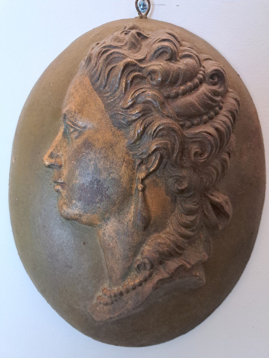 Marie De Medici, Patinated Cast Iron Medallion, 19th Century. -photo-3