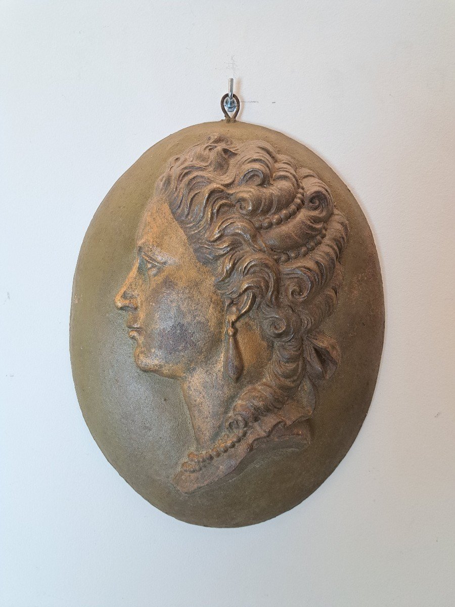 Marie De Medici, Patinated Cast Iron Medallion, 19th Century. 