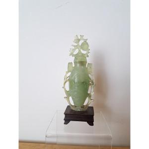 China, Bottle, Jade, Late 19th Century/early 20th Century.