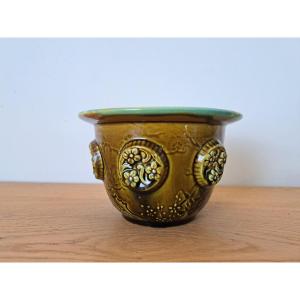 Cache Pot, Majolica, Asian, Late 19th/early 20th Century. 