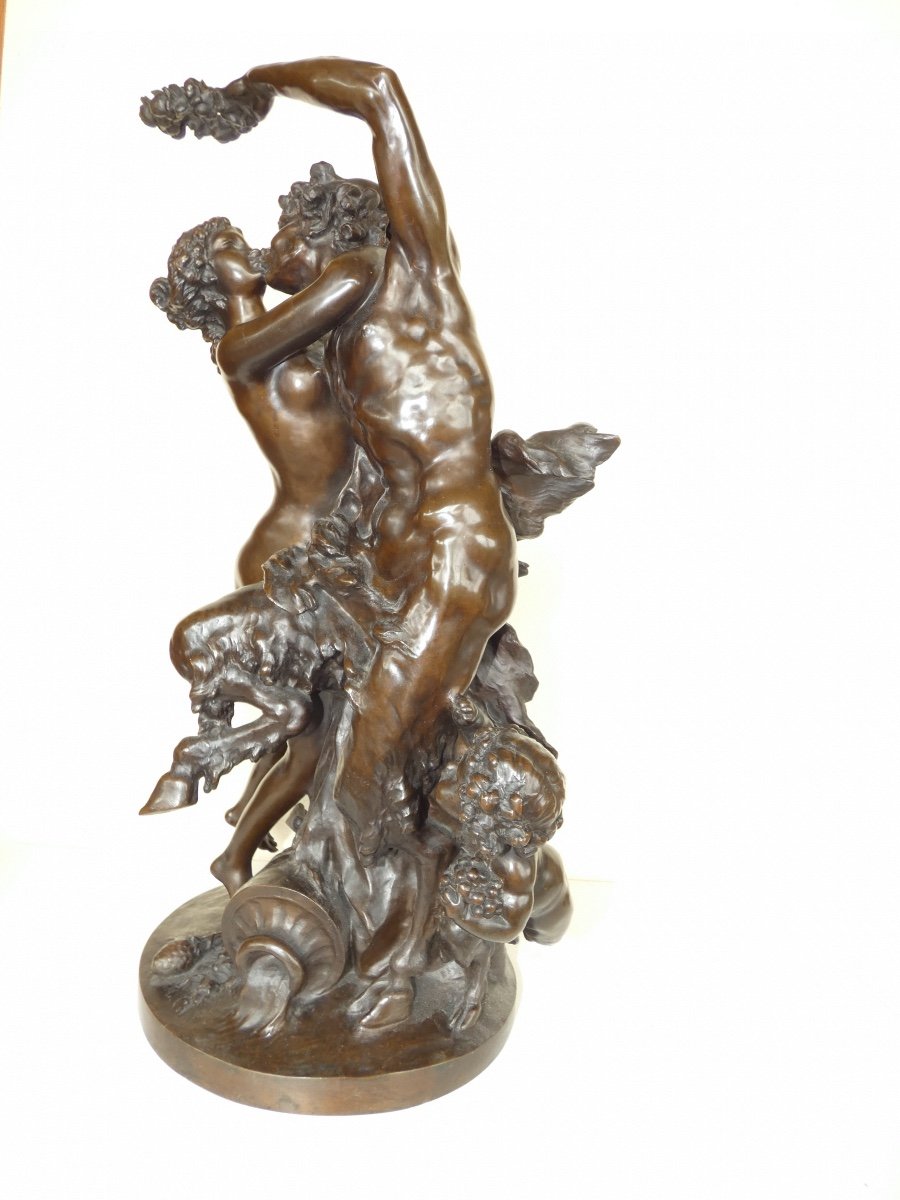 Sculpture En Bronze Representant Un Couple Et Un Enfant Signee Clodion et Fondeur BARBEDIENNE-photo-2