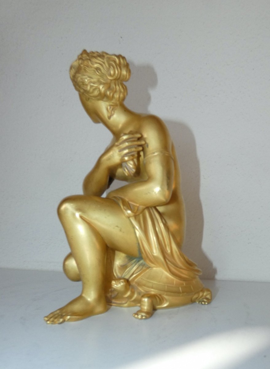 Sculpture En Bronze Dore Representant Une Femme Assise Sur Une Tortue - mythologique-photo-4