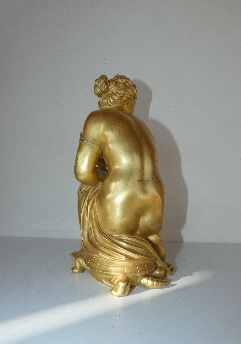 Sculpture En Bronze Dore Representant Une Femme Assise Sur Une Tortue - mythologique-photo-2