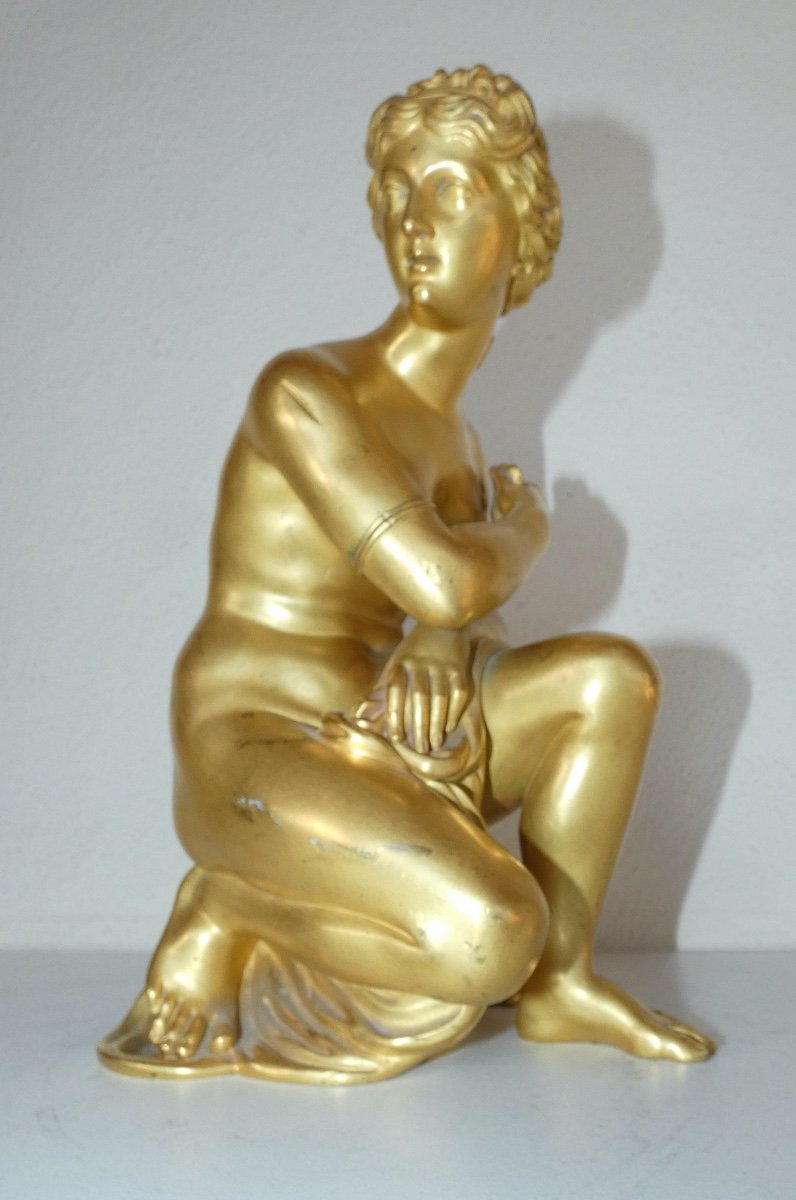 Sculpture En Bronze Dore Representant Une Femme Assise Sur Une Tortue - mythologique